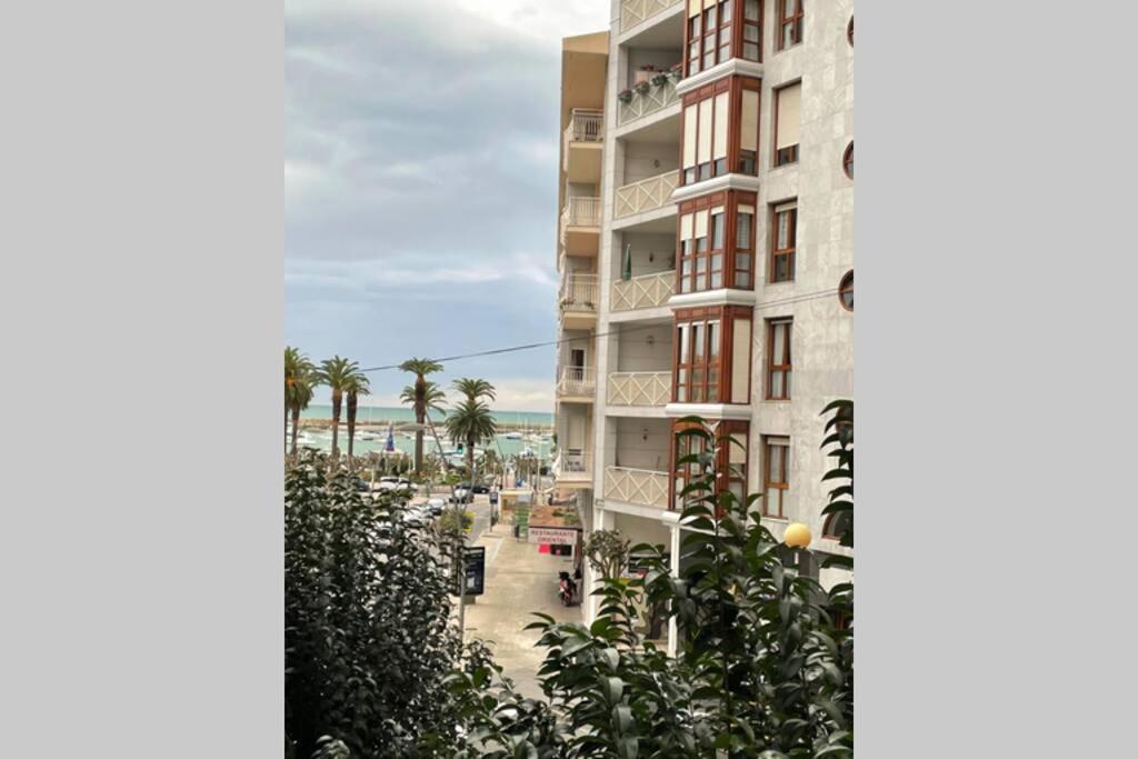 Apartamento Centrico Castro Urdiales Buitenkant foto