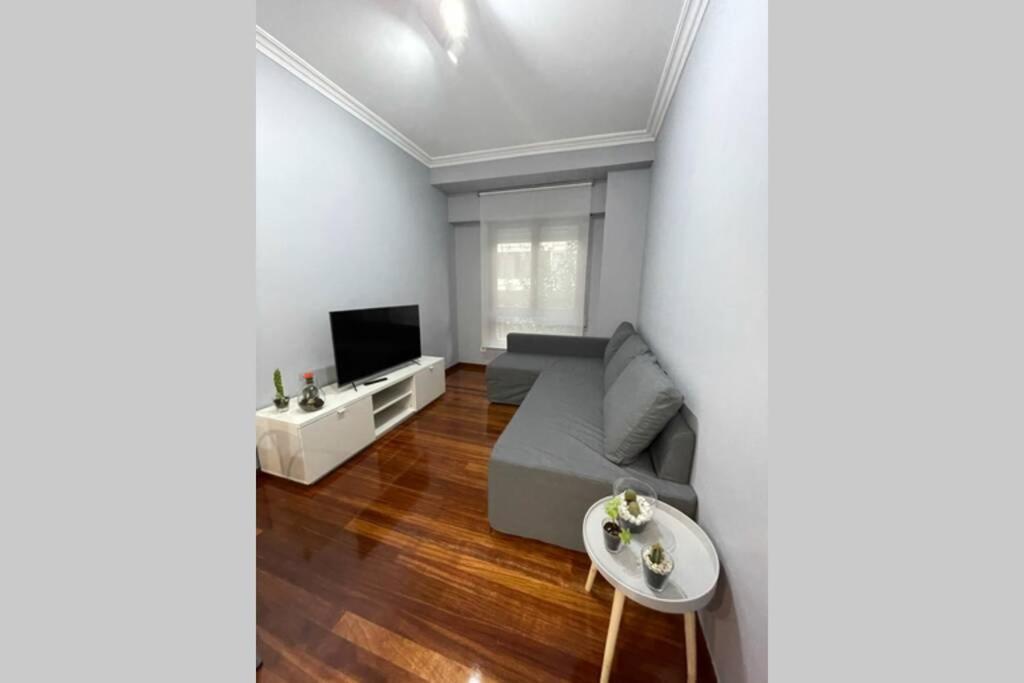 Apartamento Centrico Castro Urdiales Buitenkant foto